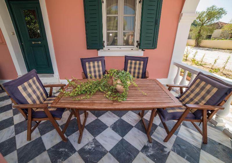 Aeolos Boutique Hotel & Suites Kalamákion Dış mekan fotoğraf
