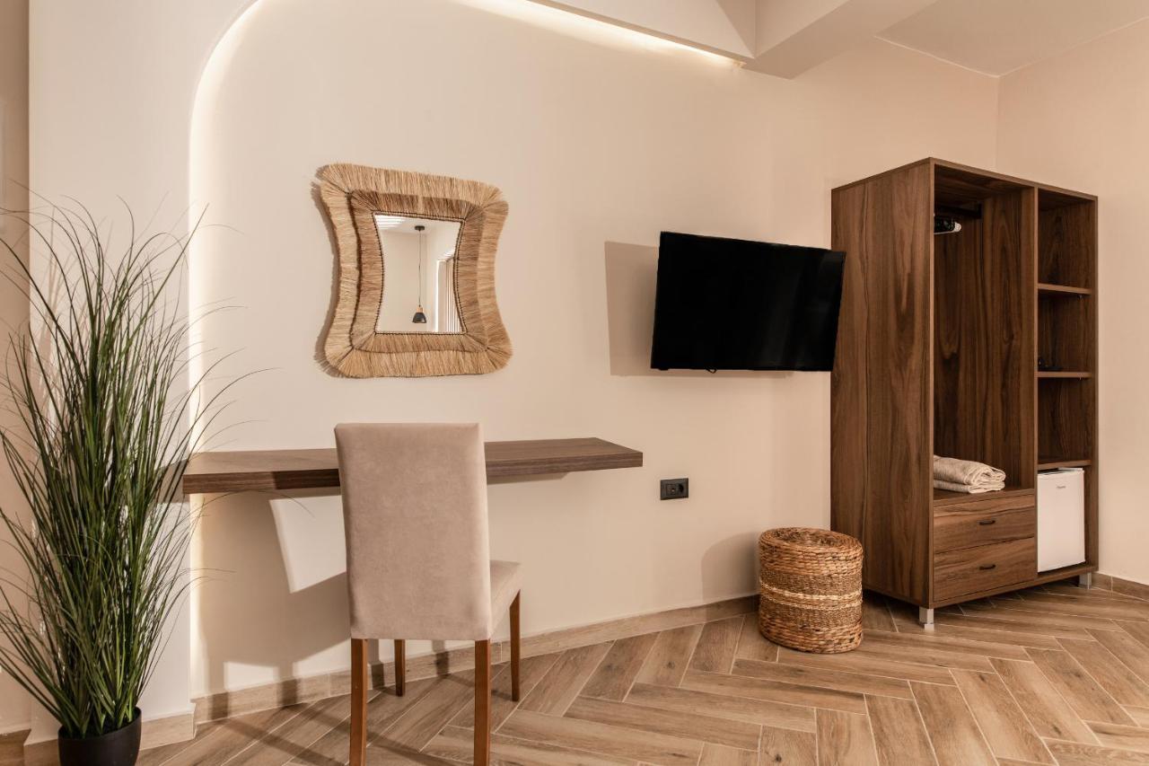 Aeolos Boutique Hotel & Suites Kalamákion Dış mekan fotoğraf